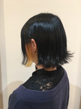 ヘアー デザイナーズ サロン アヴァンセ(HAIR DESIGNER'S SALON AVANCE) インナーカラー＋外はねスタイル