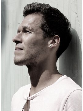 ジジバイワースホワイル(jiji by WORTH WHILE) ジェンセン・アクレス　風　ベリーショート