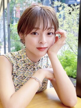 フロリタ(florita) 大人可愛い♯20代30代40代♯耳かけ前下がりひし形ショートボブ