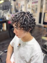 ミミック (mimic)&nbsp;メンズ　スパイラルパーマ　B系ヘア