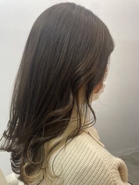 シーヤ(Cya) 髪と頭皮に優しいサロン二子玉川No1☆インナーホワイトアッシュ