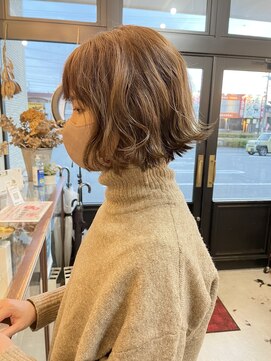 バショ(ba sho) くすみベージュカラー