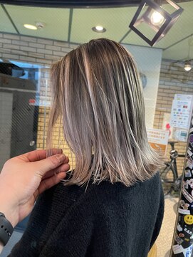 ラフ(LAFF) #黒髪#ボブルフ#ネビージュ#小顔#ワンレン