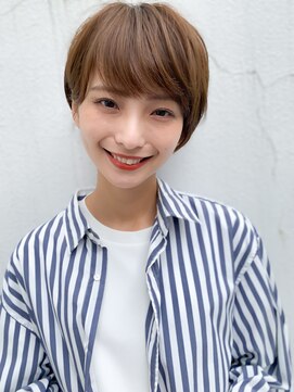 ナイン(nine) 【吉祥寺/nine】定番ショート　夏　くびれレイヤー　耳掛け