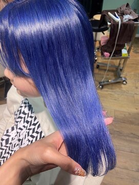 ミラシィ 成田(Mirashy) ブルーカラー×ロングスタイル[成田駅]