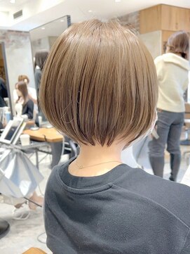 アフロート ルヴア(AFLOAT RUVUA) ｛岩田莉奈｝//丸みショート◎前下がりショートボブ◎新宿