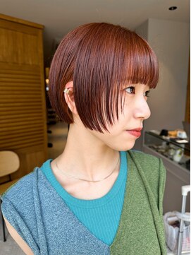 ヤイエ(yiye) ミニボブ/オレンジカラー/ブリーチなしカラー/顔周りレイヤー
