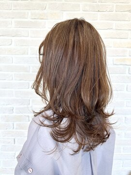 アンティ ブランシェ(an-t BRANCHE) ロングヘアハッシュカット