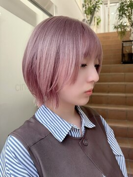 サンク 原宿 表参道(cinq) ミディアムレイヤーカット長めボブハイブリーチハイトーンカラー