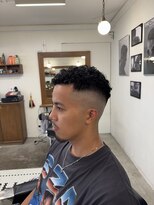 ザチョップショップ キチジョウジ(THE CHOP SHOP KICHIJOJI)&nbsp;カット　フェード　針金パーマ　アフロパーマ　スキンフェード