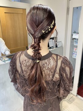 ライフ 湘南台(Life) ＊タイトローポニーテール＊[湘南台/湘南台駅]