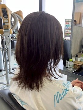 ヘアーカッティングガーデン ジャック モアザン 松山店 ツヤブラウン×ナチュラルレイヤーミディ