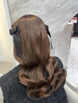 ラビス 池袋(Lovis)&nbsp;黒髪/オリーブグレー/小顔ヘア/ココアベージュ/サーフカール