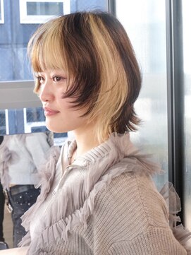 シオン(shion) おくれ毛顔周りレイヤーブリーチミディアム_ba579922