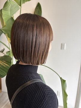 美容室 アイディー i-dee ぷつっとボブ