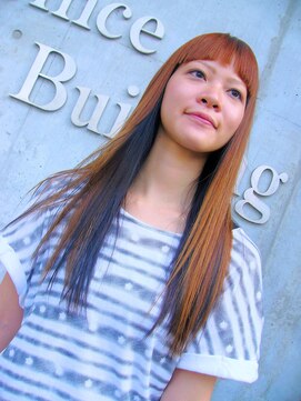 ソラ(sora) マンゴーオレンジとスペースネイビーのヘアカラー