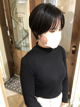 ワンバイワンクラッカ(one by one CLACCA) 長め前髪 大人ショートヘア