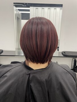 ココ 本八幡(KOKO) 黒髪クラゲヘアーオリーブグレー小顔ココアベージュショート