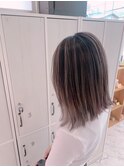 グレージュハイライト
