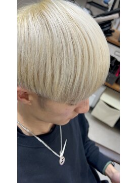 トルペヘアデザイン(Tolpe hair design) メンズホワイトベージュ
