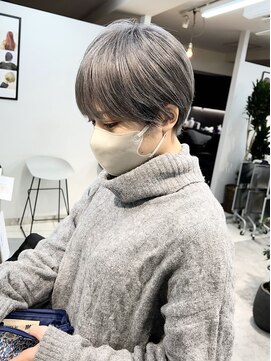 ヴェイン 渋谷(vain) くびレイヤーエモージュグレージュクールショート