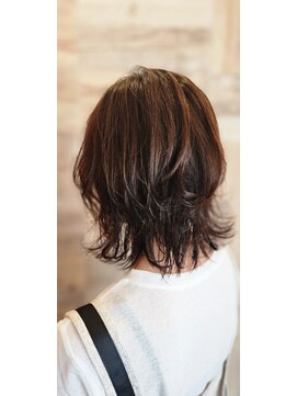 エルバイシオン(aile by sion) パーマスタイルからのウルフに