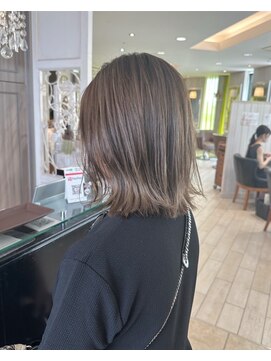 コム(com by neolive) グレージュハイライト