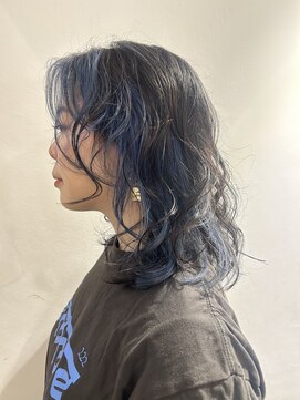 バズ(BUZZ) 顔周りカラーで楽しむ★秋山