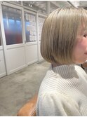ハイトーンベージュ