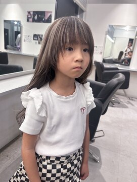 キング(K!ng) ハイライトカラーミルクティーベージュレイヤーカット