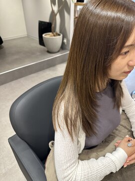 キュー(CEU) 髪質改善/ハイライト/インナーカラー/レイヤーカット/ブリーチ