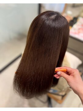 ファムバイアヴァンス(Femme by AVANCE.) イメチェン朝ラクまとまる美髪ストレート