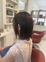 ユーアンドアイ(you & i)&nbsp;首元すっきり、大人の前下がりボブ