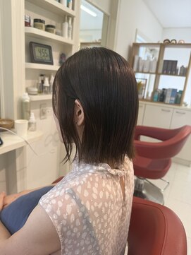ユーアンドアイ(you & i) 首元すっきり、大人の前下がりボブ