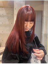 ホテリー(Hotely) 顔周りレイヤー×透明感レッド|艶髪・髪質改善・韓国ヘア