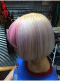 ホワイトカラー刈り上げボブインナ―ピンク＆ブルーTRICKstyle！