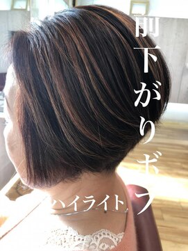 ダリー 円山店(Dali) 前下がりボブ+ハイライト