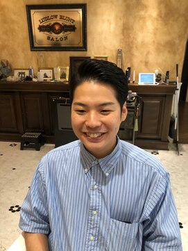 ルドローブラントオオサカ(LUDLOW BLUNT Osaka) 【LUDLOW BLUNT】 刈り上げなし テーパーフェード ナチュラル