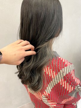 ミュラ(mulah) インナーカラーベージュ×ダークグレージュ*コテ巻きロング