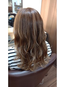 ミーツ meets+ 透明感ハイライト