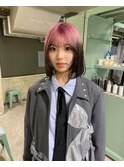 ピンクとダークブラウンのルーツカラー
