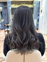 トッカ ヘアアンドトリートメント 大宮店(tocca)&nbsp;【ブリーチカラーはayaka】大人シルバーバレイヤージュ