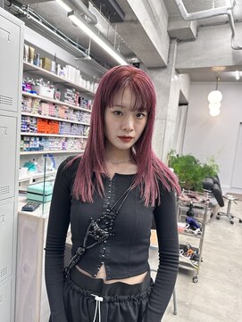 ヴァーディ オモテサンドウ(Vardy omotesando) ピンクカラー