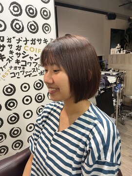 コワファーストナガサキシャンプーボーイ(COIFF1RST NAGASAKI SHAMPOO BOY) まるみボブ ショートボブ ワイドバングショートボブ 長崎浜の町