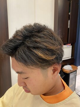 ヘアーアンドグルーミング ヨシザワインク(HAIR&GROOMING YOSHIZAWA Inc.) ツーブロックアップバングスキンフェード刈り上げショート理容室