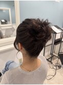 高めのお団子ヘア