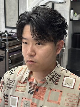 シャイン 大宮(SHINE) MEN’S HAIR/波巻きツイストスパイラル/リバースセンターパート