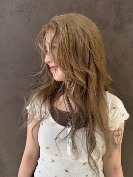 リリック(LYLICK) ブロンドベージュ