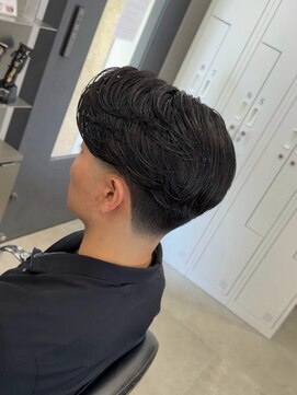 グルーマーズトウキョウ(GROOMER/S TOKYO) men's/メンズ/テーパーフェード/刈り上げセンターパート