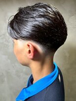ディスイズバーバーサード(THIS IS BARBER 3rd) 黒髪ショート スキンフェード ツーブロック マッシュ